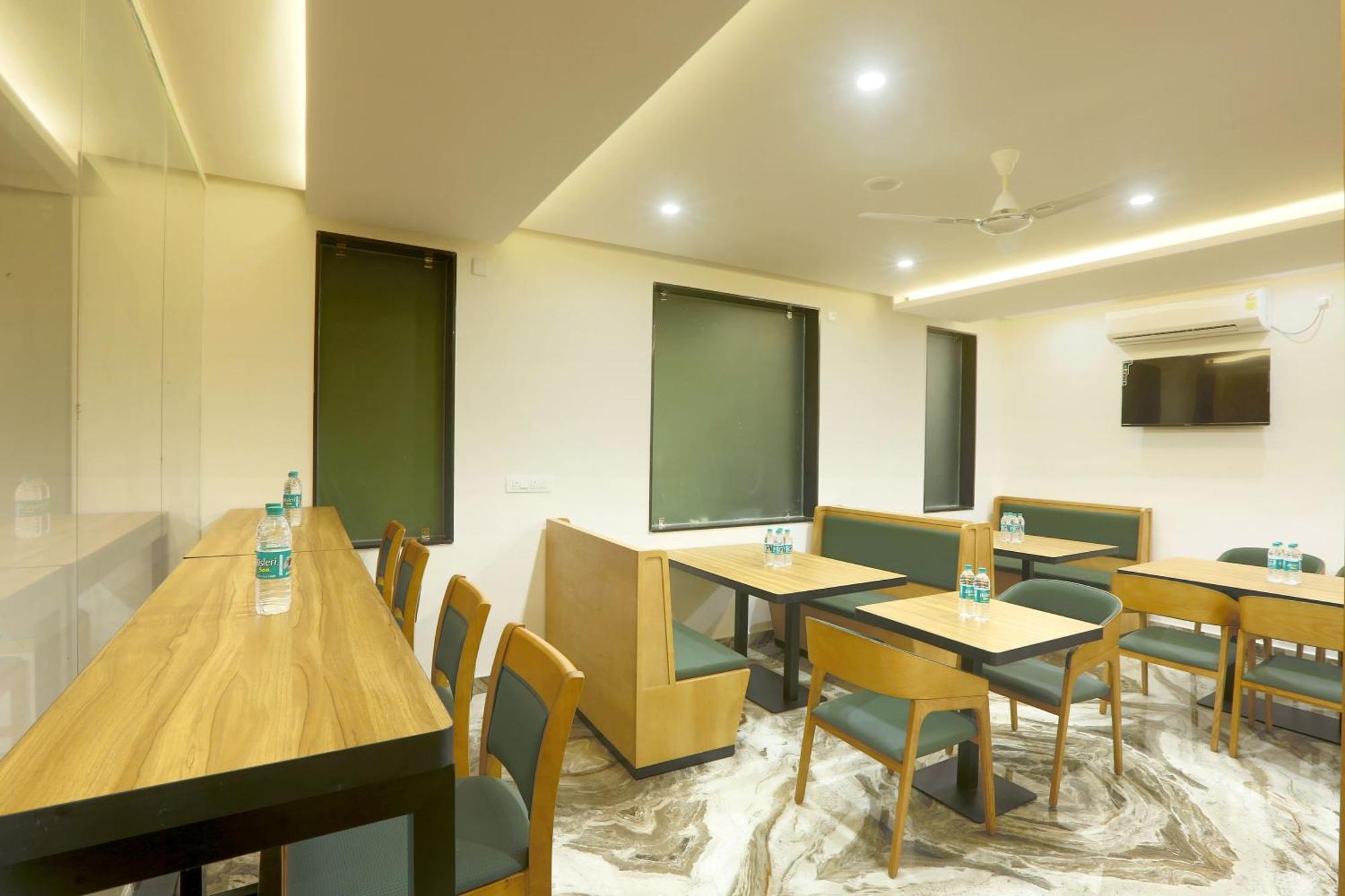 Hotel Sterling Plaza- Bangalore International Airport Dod Jala Ngoại thất bức ảnh