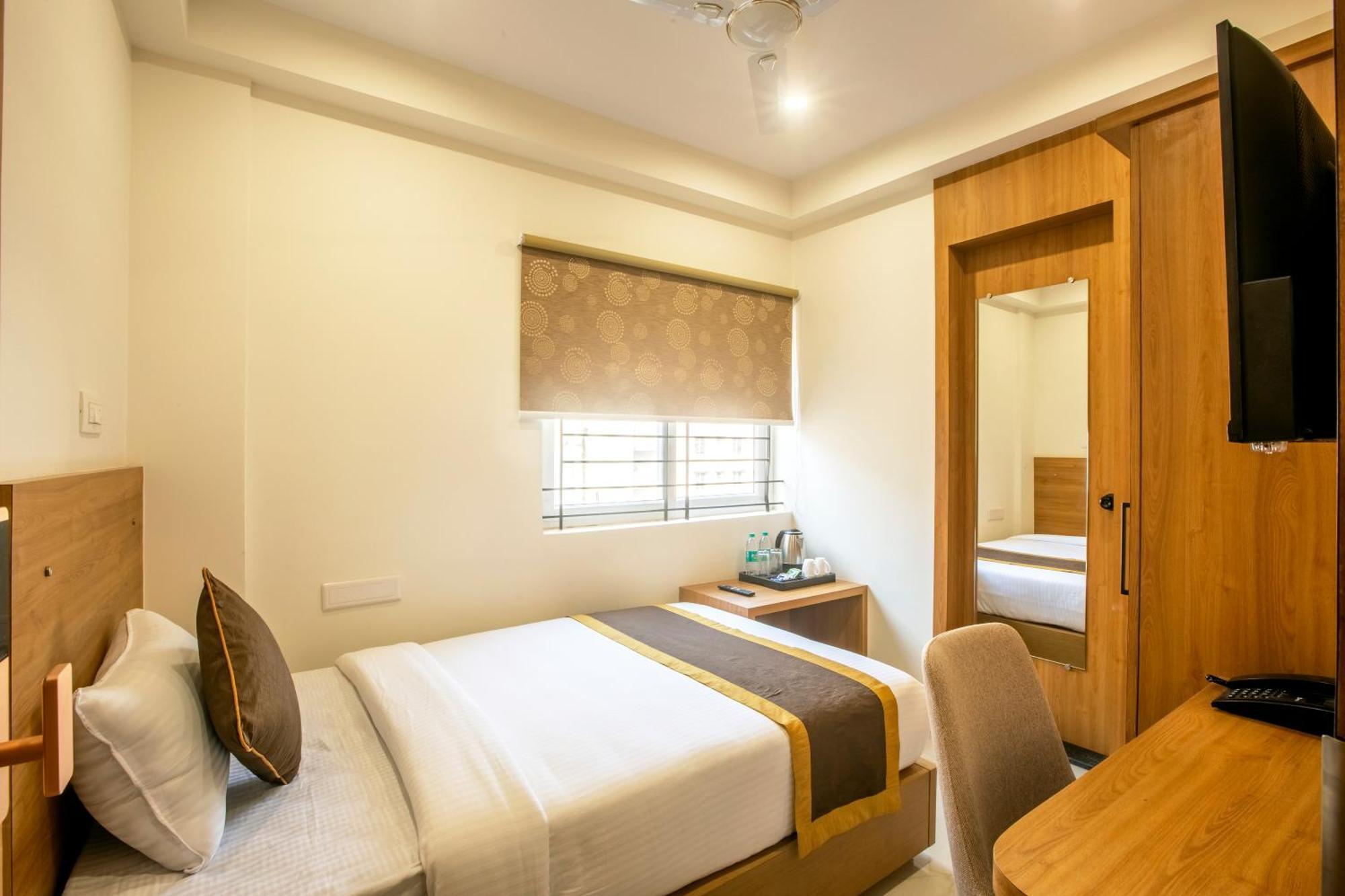 Hotel Sterling Plaza- Bangalore International Airport Dod Jala Ngoại thất bức ảnh